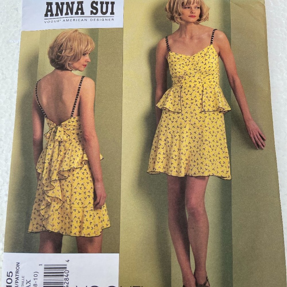 Vintage Vogue sewing pattern uncut Sz 4-6-8-10